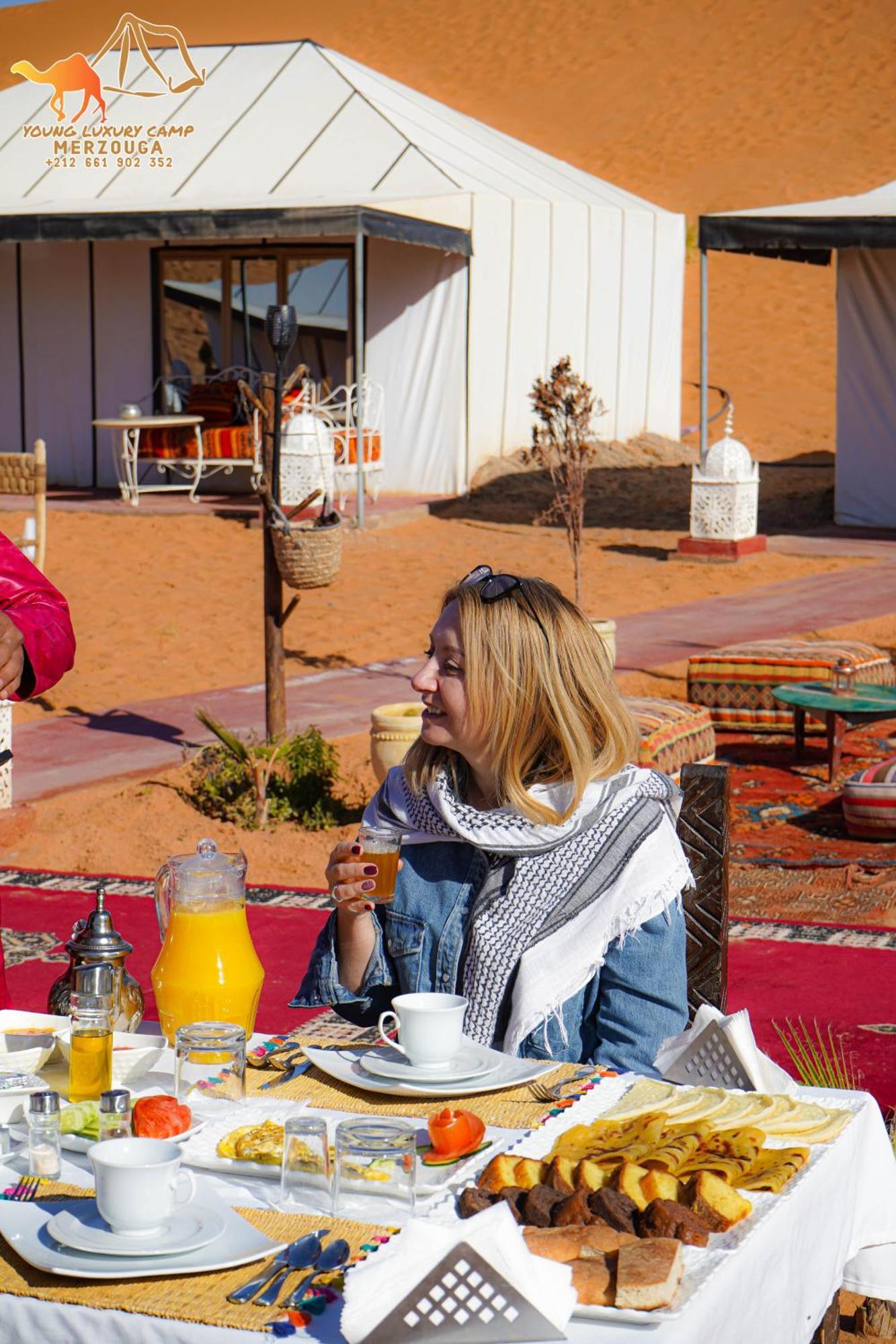 Young Luxury Camp Merzouga Exterior foto