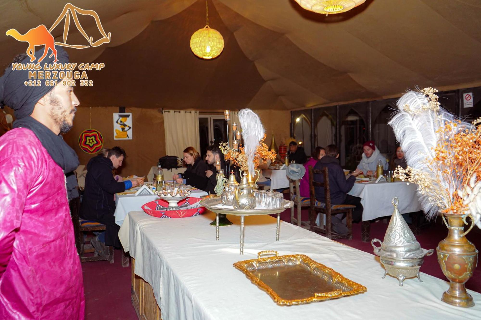 Young Luxury Camp Merzouga Exterior foto