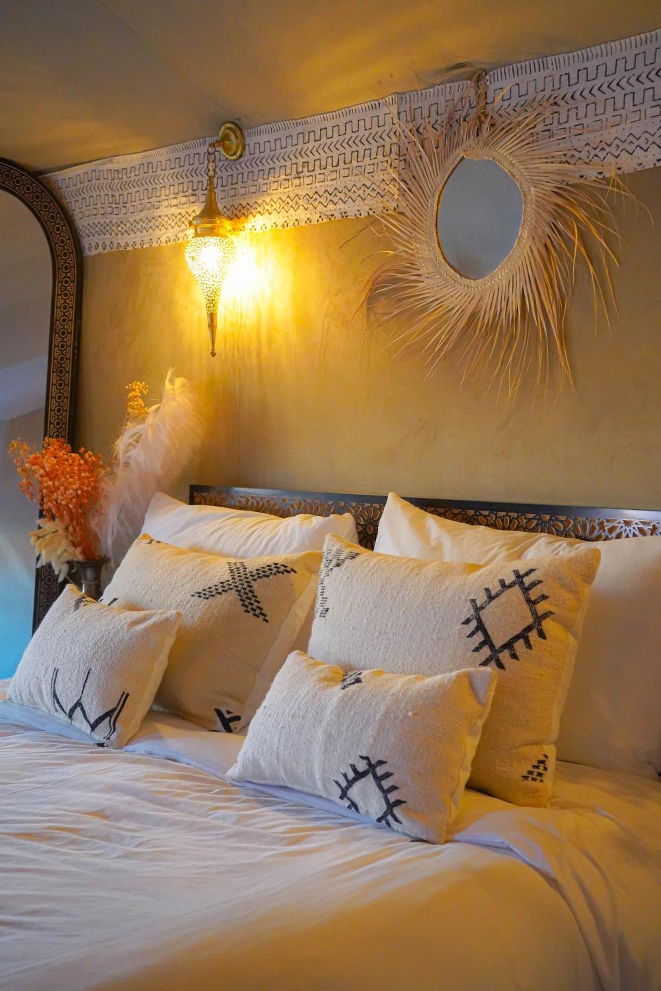 Young Luxury Camp Merzouga Exterior foto